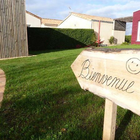 La Cabane Du Bonheur 레헤르비에르 외부 사진